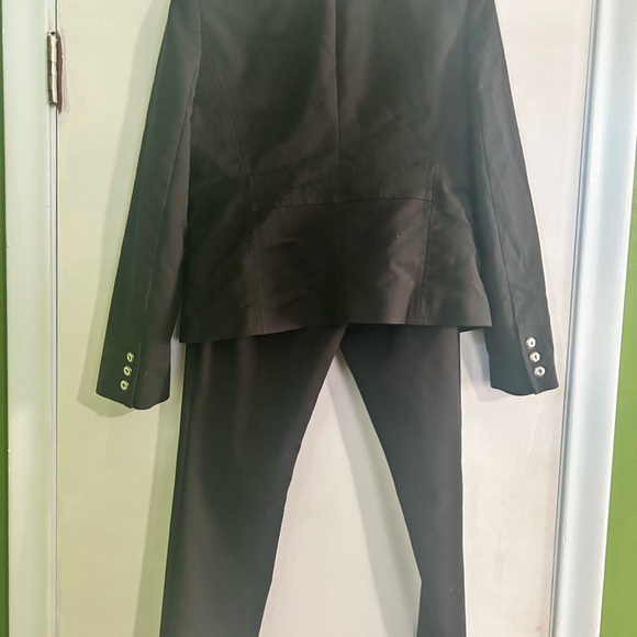 Women’s pant suit with Tailored Blazer - Picture 7 of 12